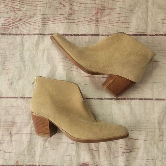 Vince Havana Notch Booties Size 8.5 - Picture 1 of 7